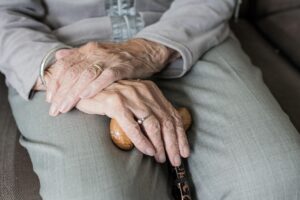 住み替えの際に一括査定を利用するなら、売却と購入はどちらを先に進めるべき？