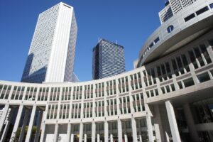 一括査定のクレーム対応で連絡は誰経由が安全？