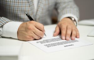 一括査定の委任状の署名証明は公証でどこで取る？